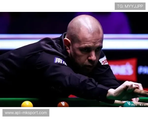 巴里·霍金斯斯诺克常青树,多年保持顶尖竞争力 巴里·霍金斯斯诺克常青树,多年保持顶尖竞争力