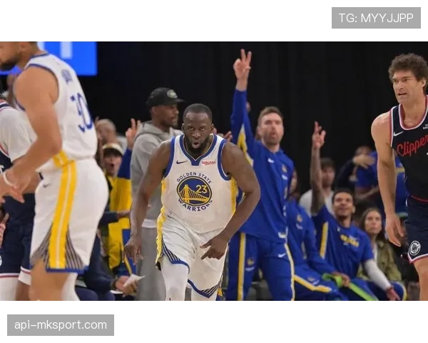 勇士126-121逆转快船，库里35分霍福德末节4三分